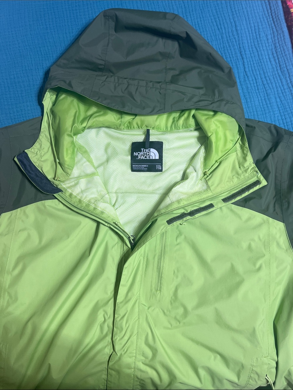 The North Face Men's DryVent Colorblock Rain Jacket Shell - Green / Lime